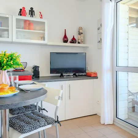 Horizon-1 By Interhome Apartment *